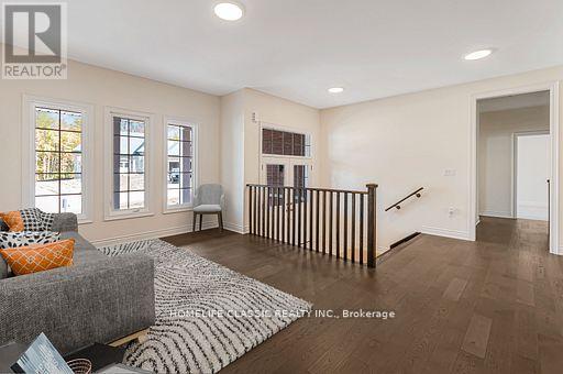 74 Ruby Drive, Oro-Medonte, Ontario  L0L 2E0 - Photo 3 - S12731360