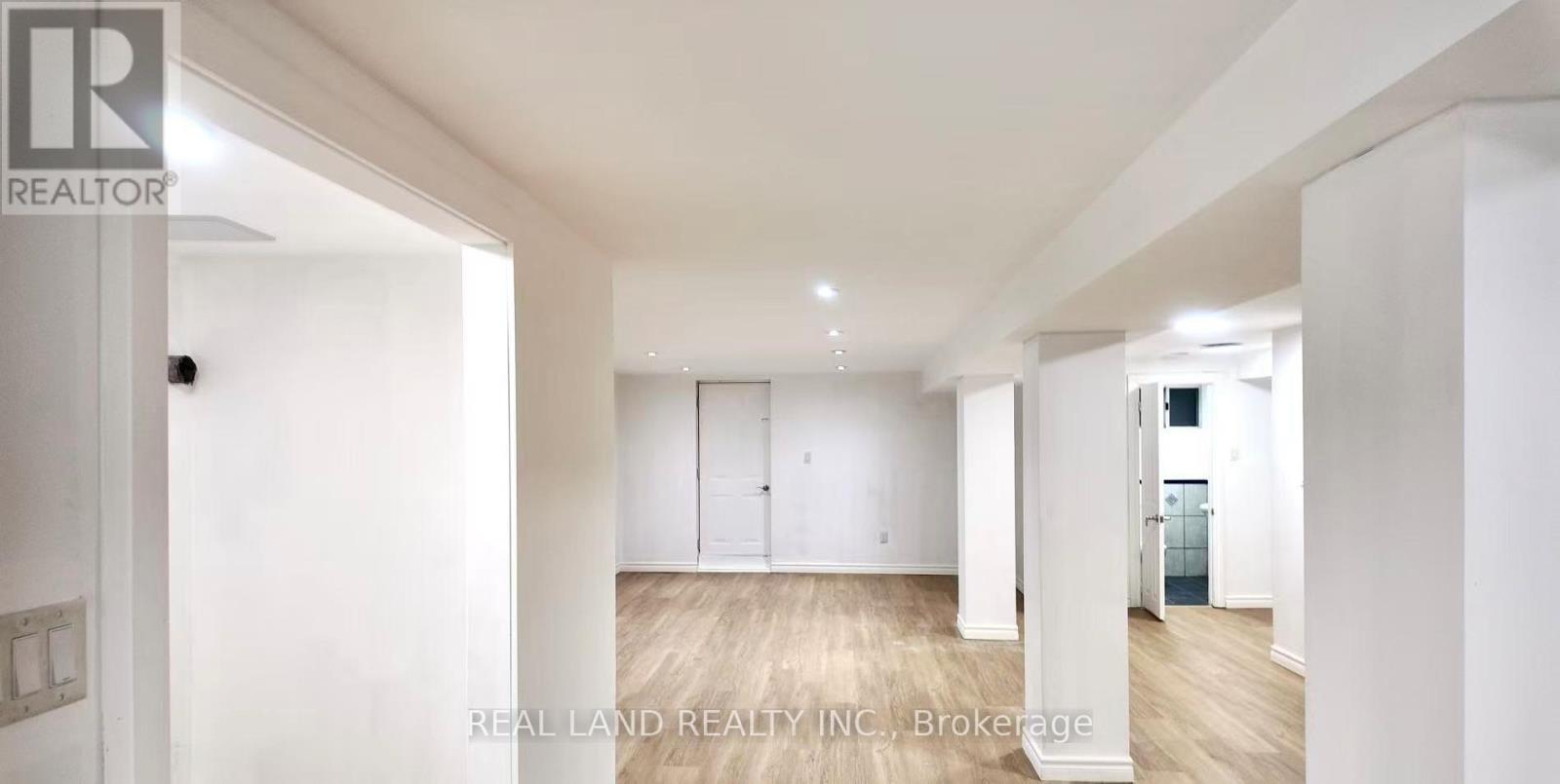 132 Edgecroft Road, Toronto, Ontario  M8Z 2C3 - Photo 28 - W12731348