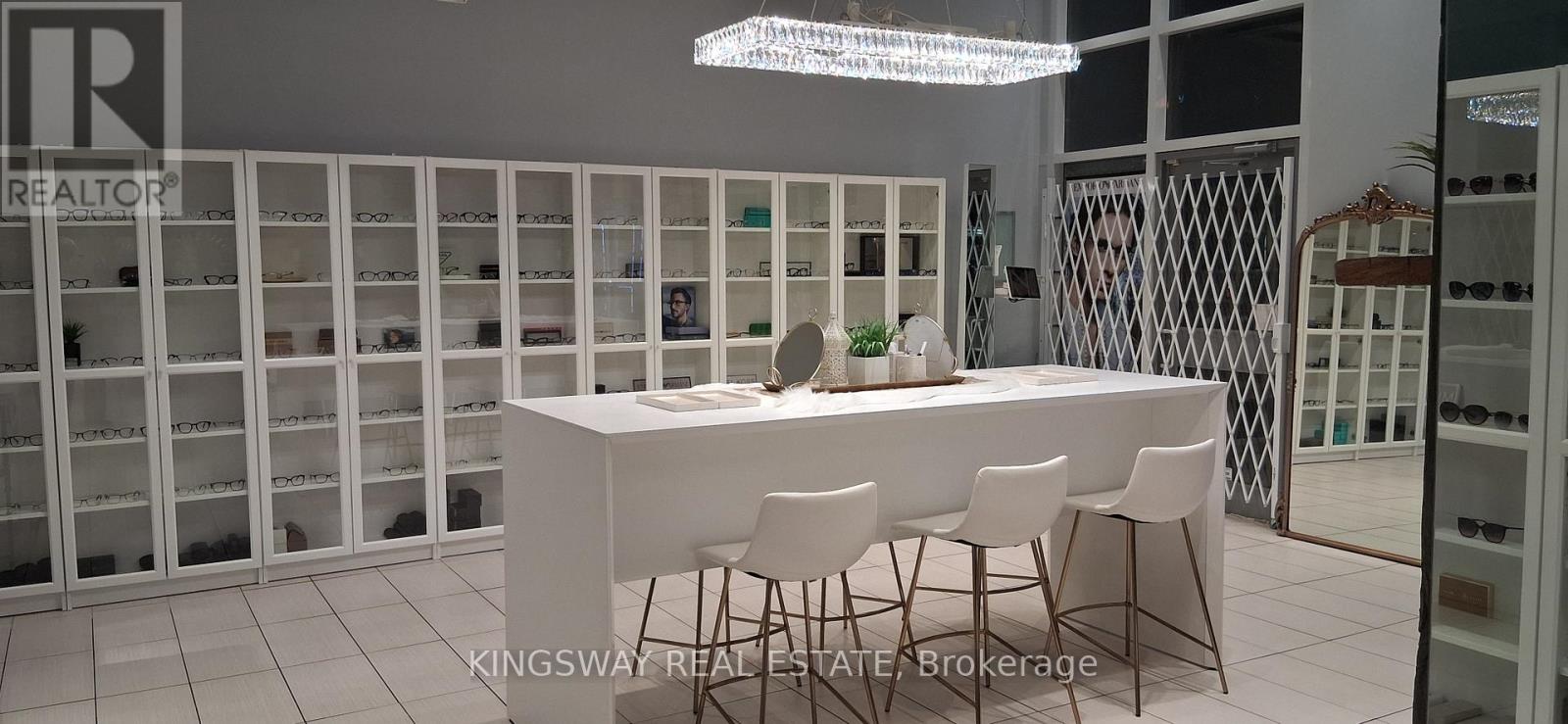 7 - 3391 Bloor Street W, Toronto, Ontario  M8X 1G3 - Photo 9 - W12731356