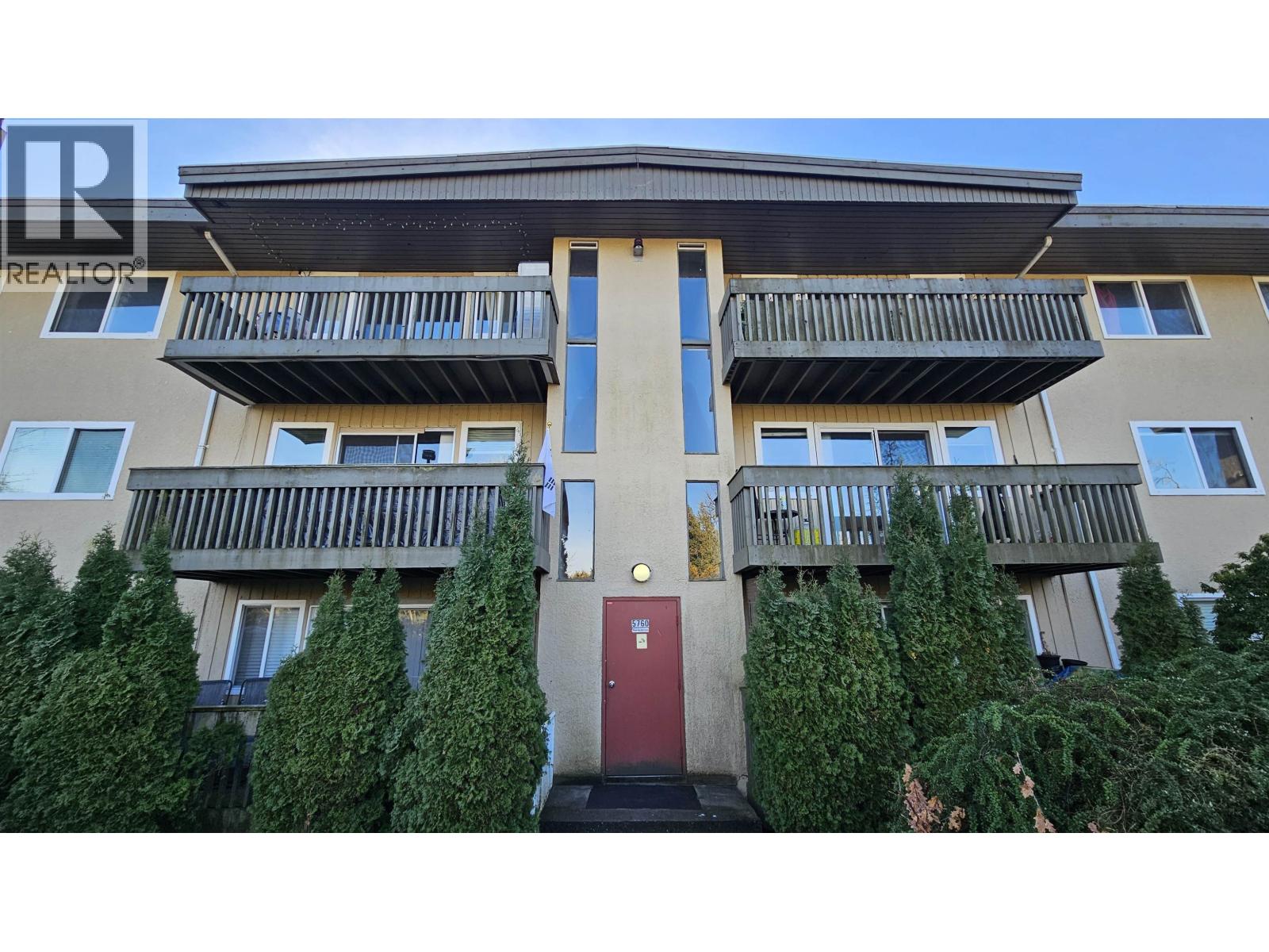 23 5760 Hastings Street, Burnaby, British Columbia  V5B 1R6 - Photo 1 - R3083307