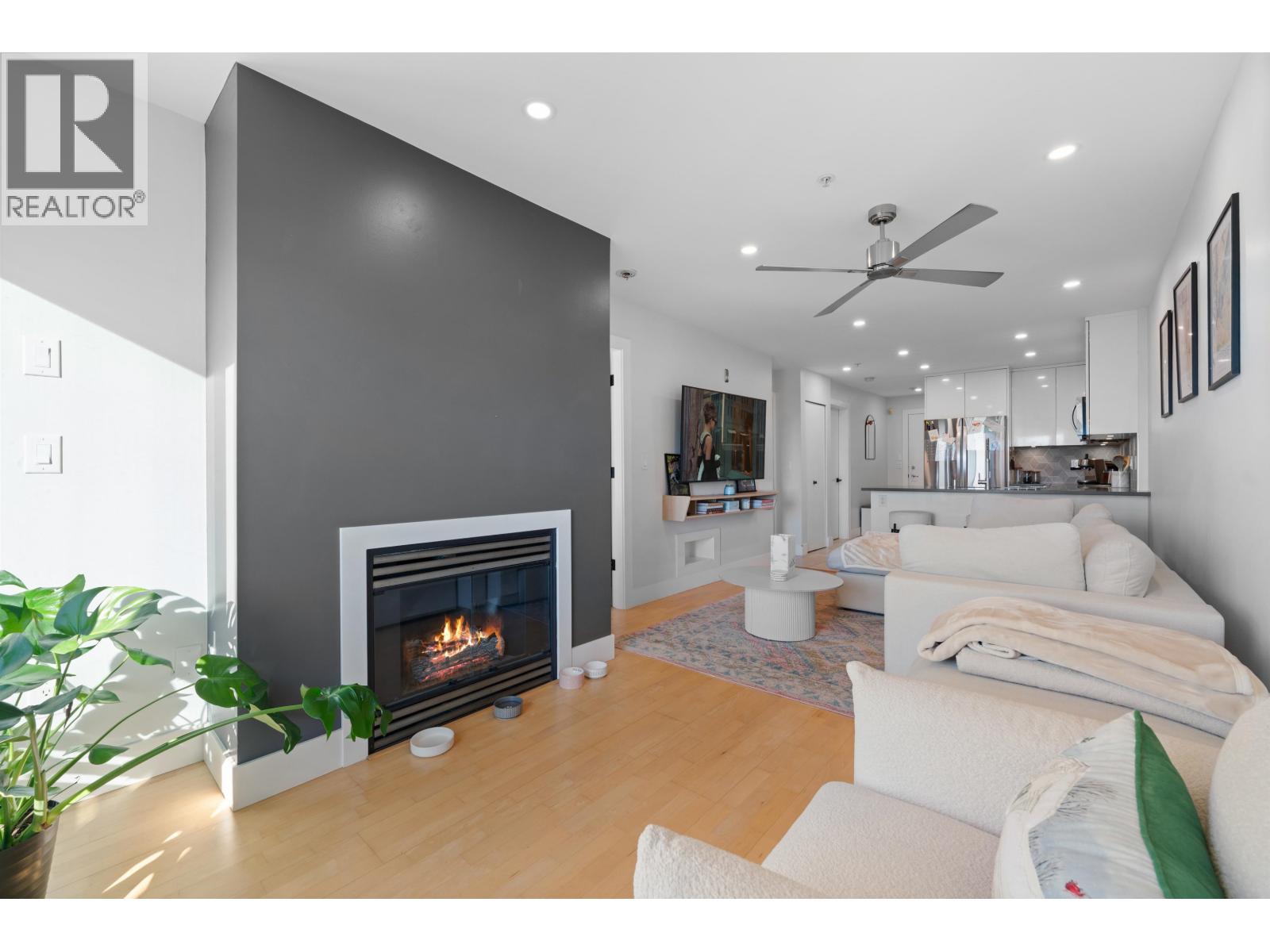 414 332 Lonsdale Avenue, North Vancouver, British Columbia  V7M 3M5 - Photo 14 - R3082991