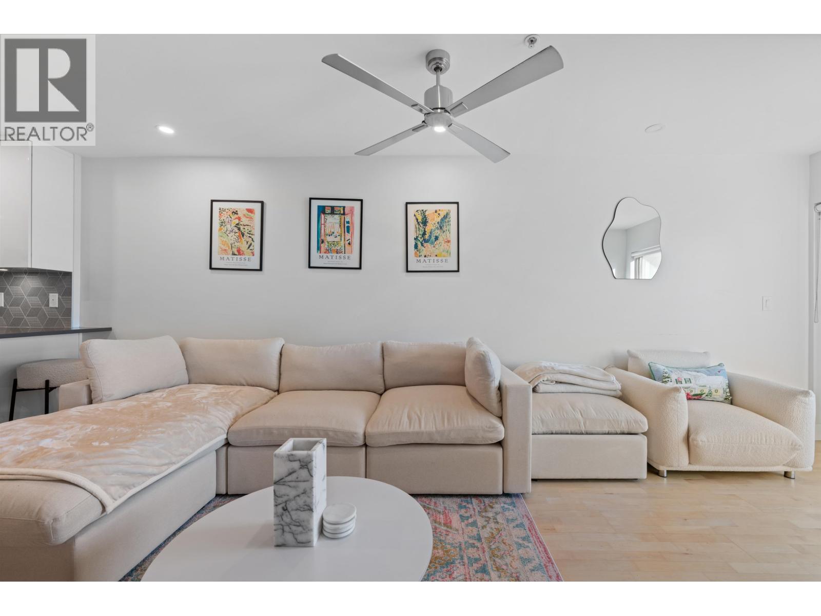 414 332 Lonsdale Avenue, North Vancouver, British Columbia  V7M 3M5 - Photo 9 - R3082991