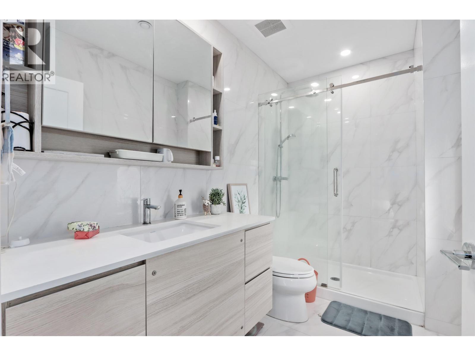 4 6017 No. 4 Road, Richmond, British Columbia  V6Y 0M1 - Photo 13 - R3055521