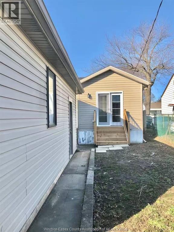 1180 Felix Avenue, Windsor, Ontario N9C 3L7 - Photo 11 - 26001976