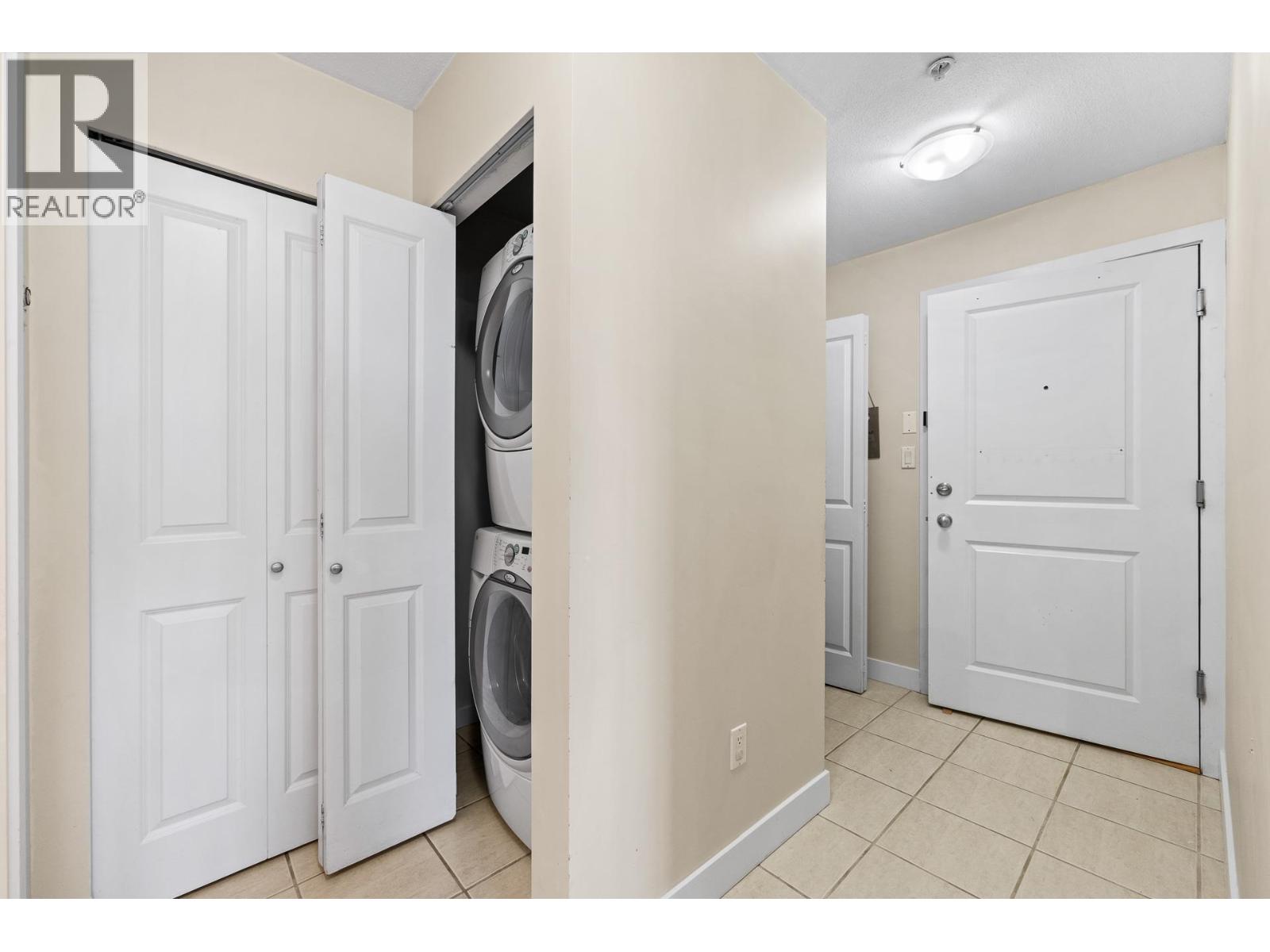 417 7089 Mont Royal Square, Vancouver, British Columbia  V5S 4W6 - Photo 26 - R3083261