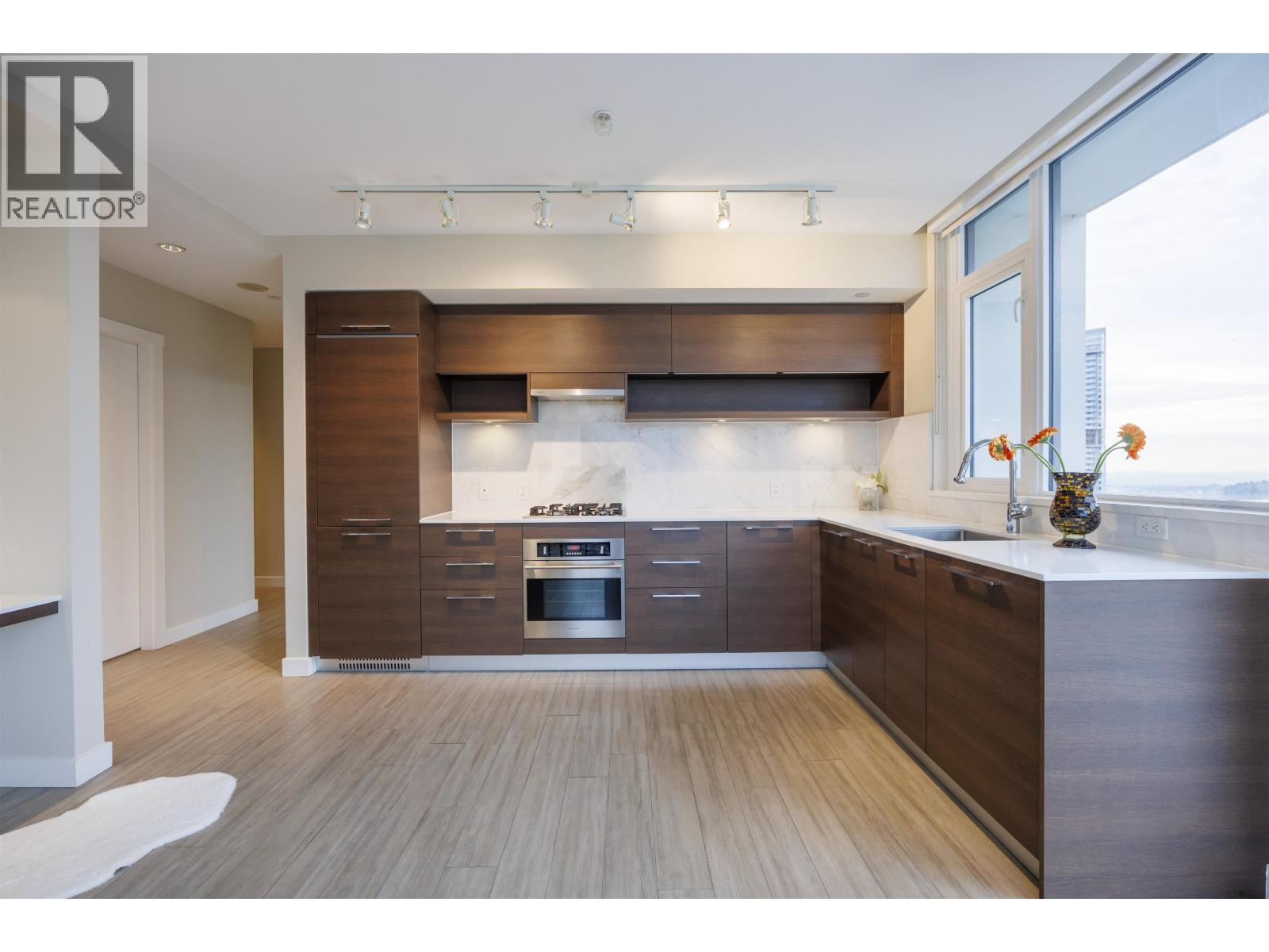 2804 570 Emerson Street, Coquitlam, British Columbia  V3J 0G3 - Photo 7 - R3083522