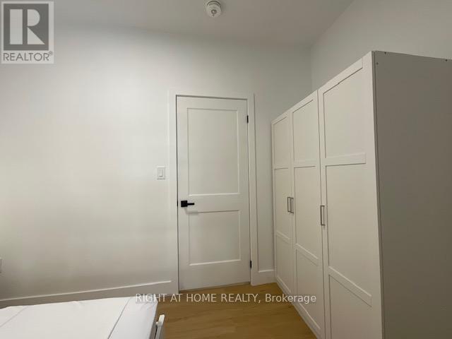 Unit #2  Main Floor - 674 Manning Avenue, Toronto, Ontario  M6G 2W4 - Photo 27 - C12701470
