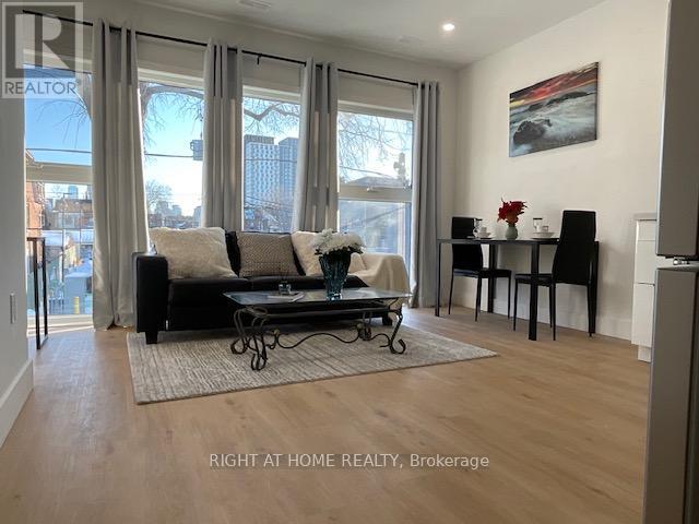 Unit #3 Second Floor - 674 Manning Avenue, Toronto, Ontario  M6G 2W4 - Photo 42 - C12702132