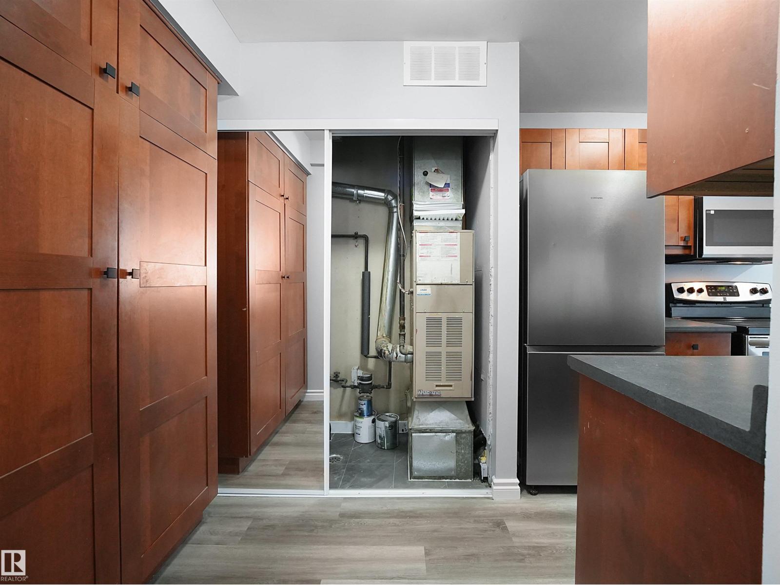 1460 Lakewood Rd W Nw, Edmonton, Alberta  T6K 3M2 - Photo 16 - E4471023