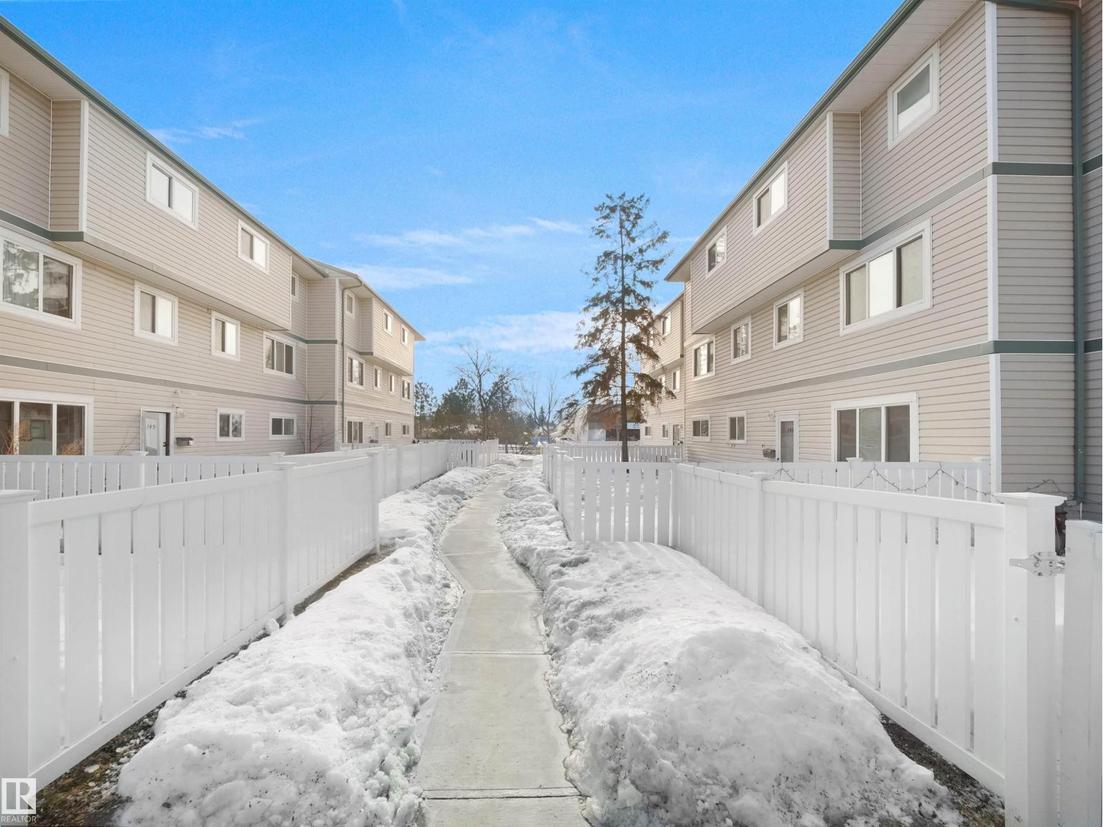 1460 Lakewood Rd W Nw, Edmonton, Alberta  T6K 3M2 - Photo 31 - E4471023