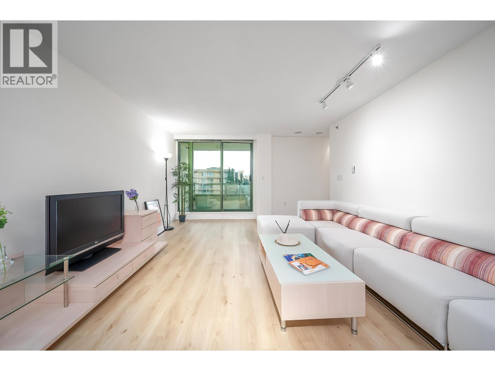 811 7380 Elmbridge Way, Richmond, British Columbia  V6X 4A1 - Photo 3 - R3083513