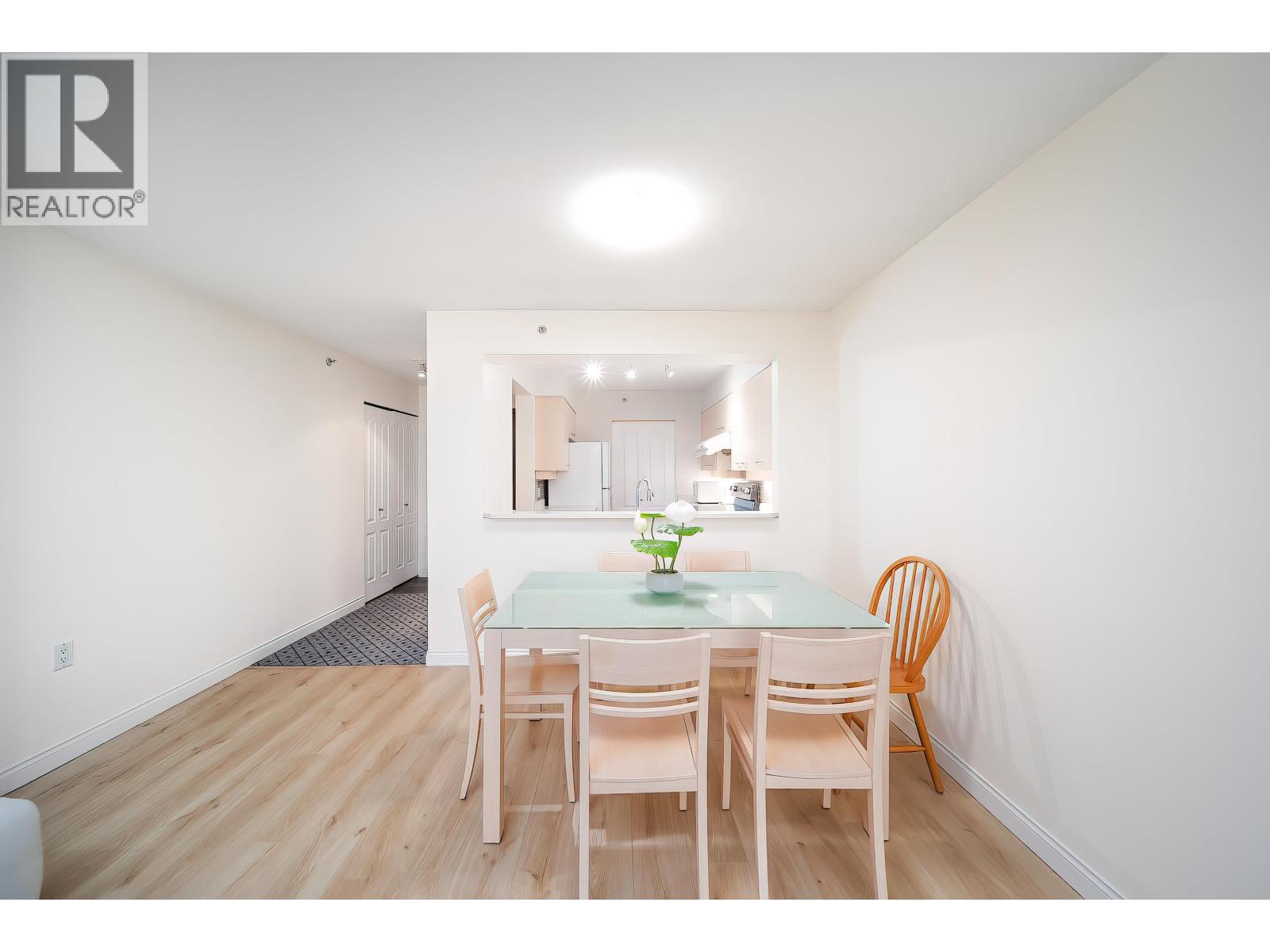 811 7380 Elmbridge Way, Richmond, British Columbia  V6X 4A1 - Photo 5 - R3083513