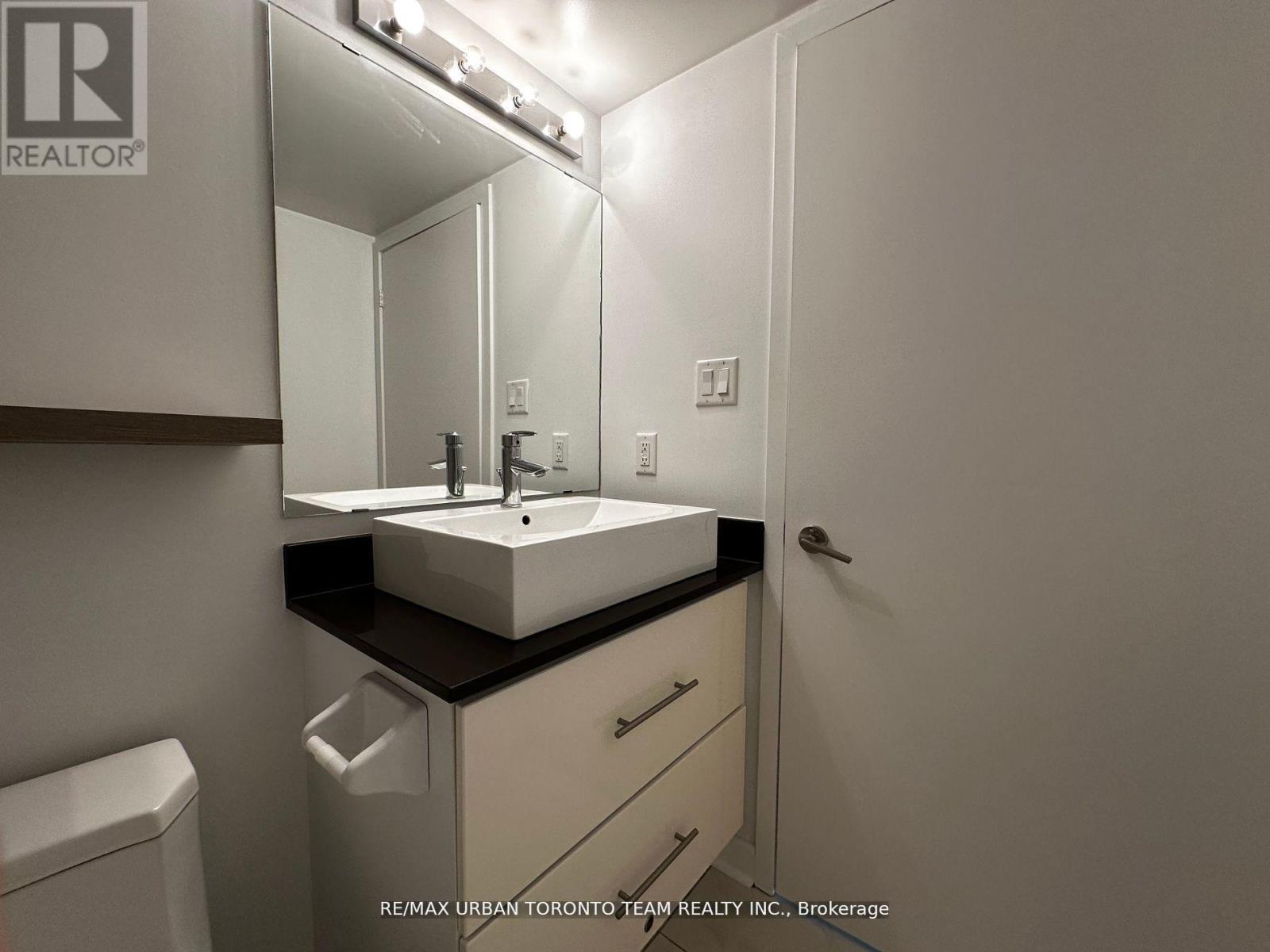 527 - 1169 Queen Street W, Toronto, Ontario  M6J 1J4 - Photo 10 - C12731370