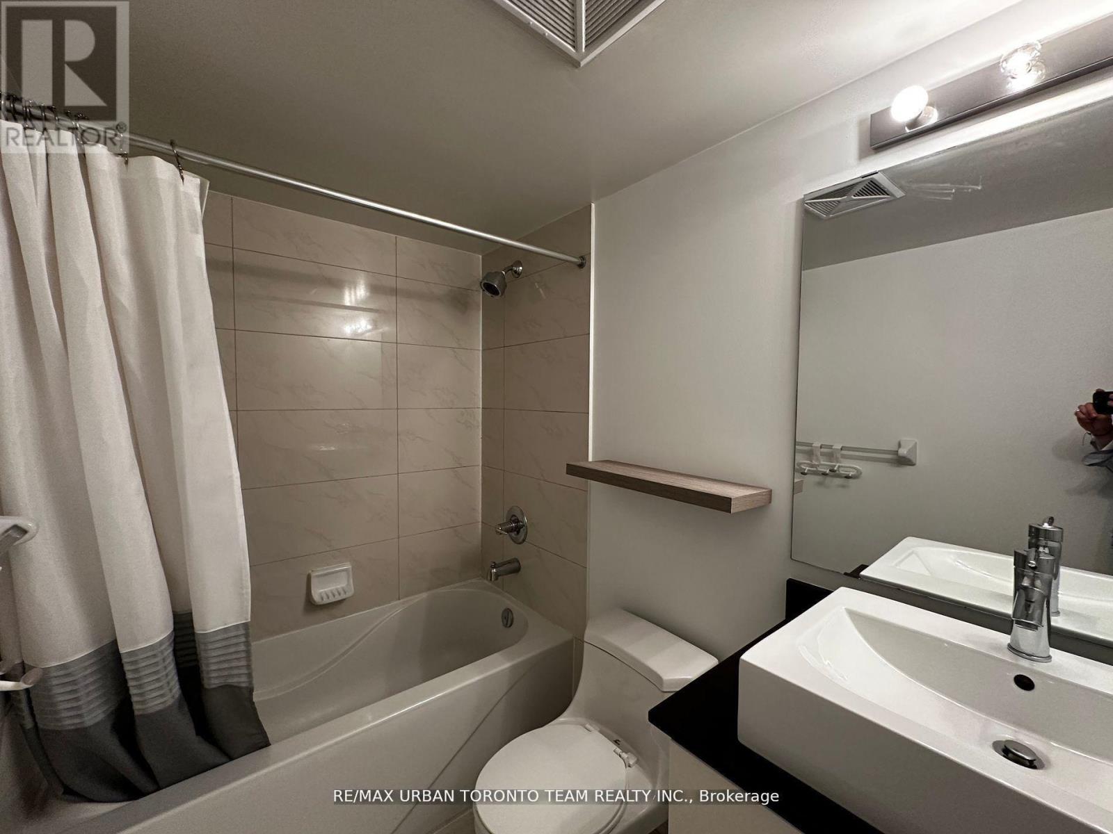 527 - 1169 Queen Street W, Toronto, Ontario  M6J 1J4 - Photo 9 - C12731370