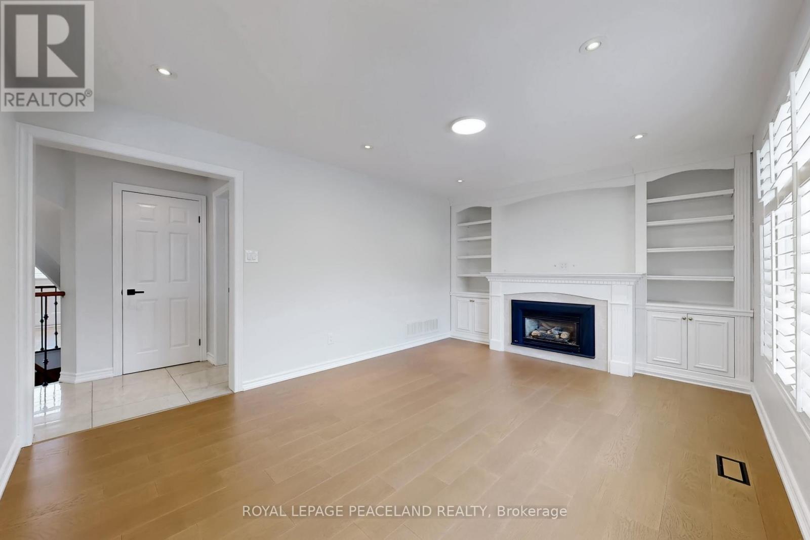 186 Marsi Road, Richmond Hill, Ontario  L4C 5S8 - Photo 10 - N12731372