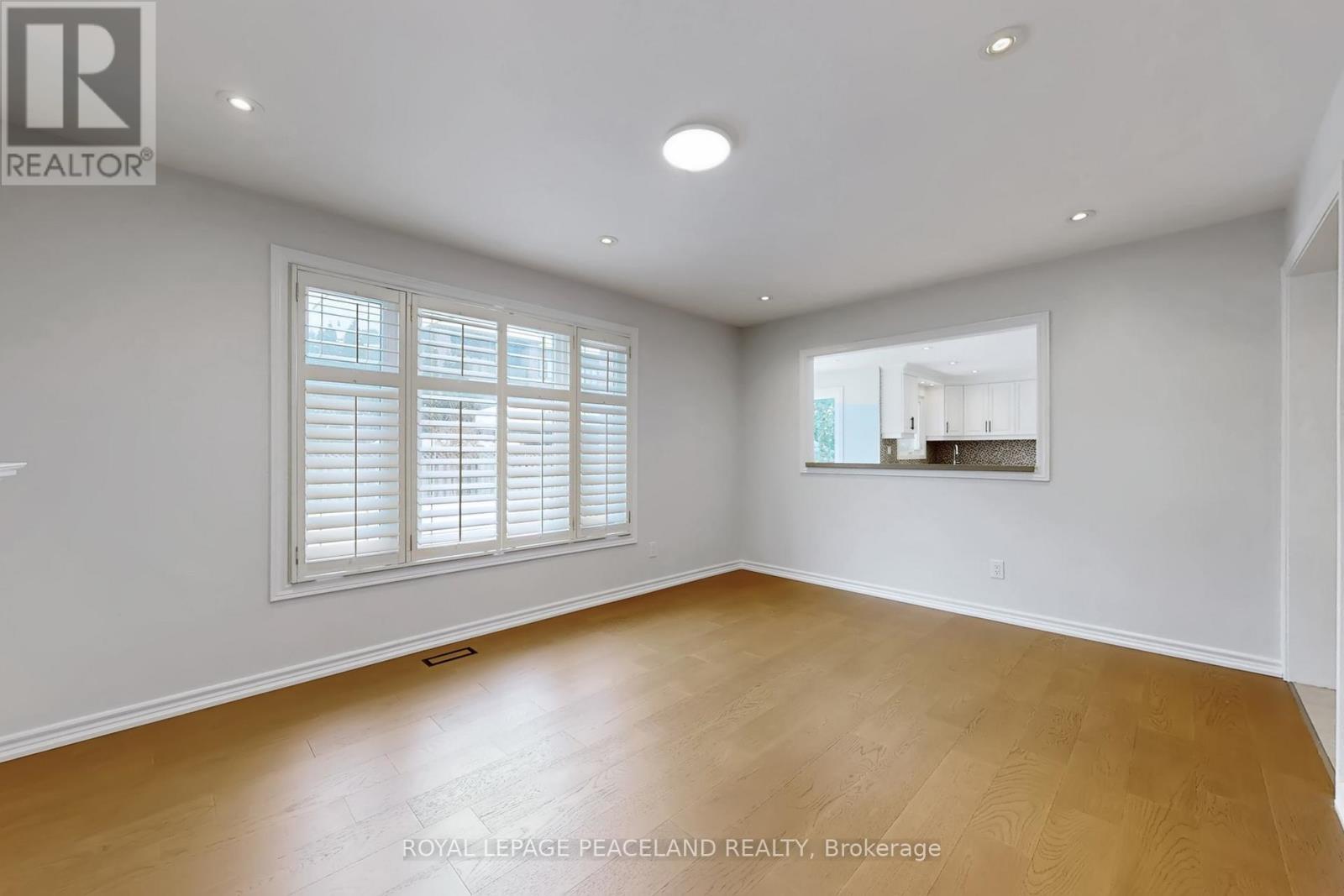 186 Marsi Road, Richmond Hill, Ontario  L4C 5S8 - Photo 12 - N12731372