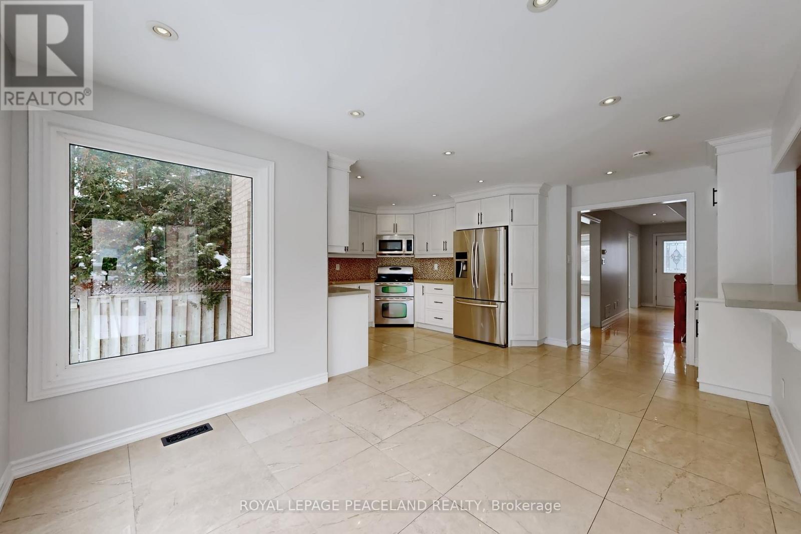 186 Marsi Road, Richmond Hill, Ontario  L4C 5S8 - Photo 13 - N12731372