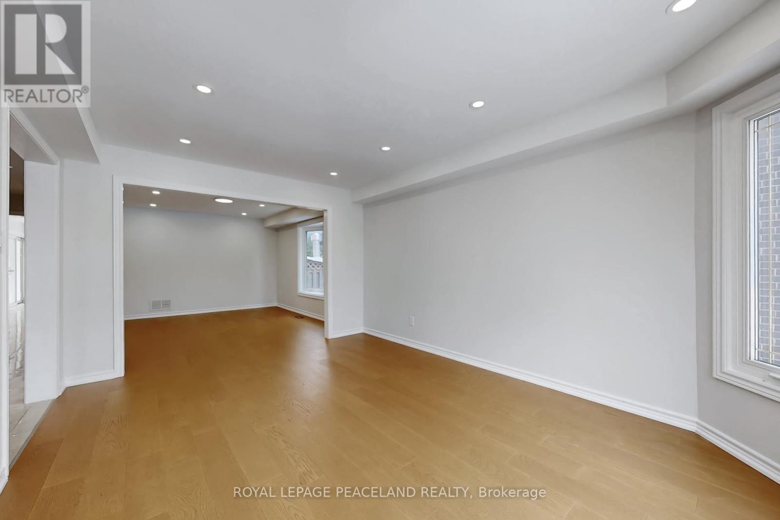 186 Marsi Road, Richmond Hill, Ontario  L4C 5S8 - Photo 7 - N12731372