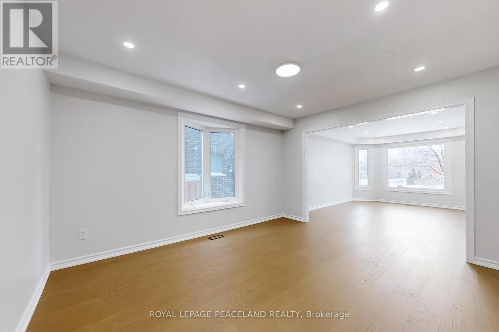 186 Marsi Road, Richmond Hill, Ontario  L4C 5S8 - Photo 8 - N12731372