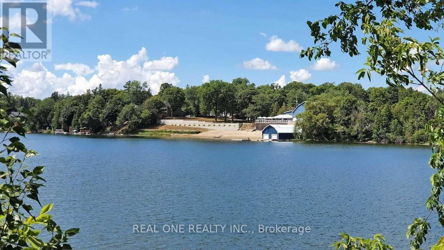 14833 Ninth Line, Whitchurch-Stouffville, Ontario  L4A 7X3 - Photo 4 - N12420413