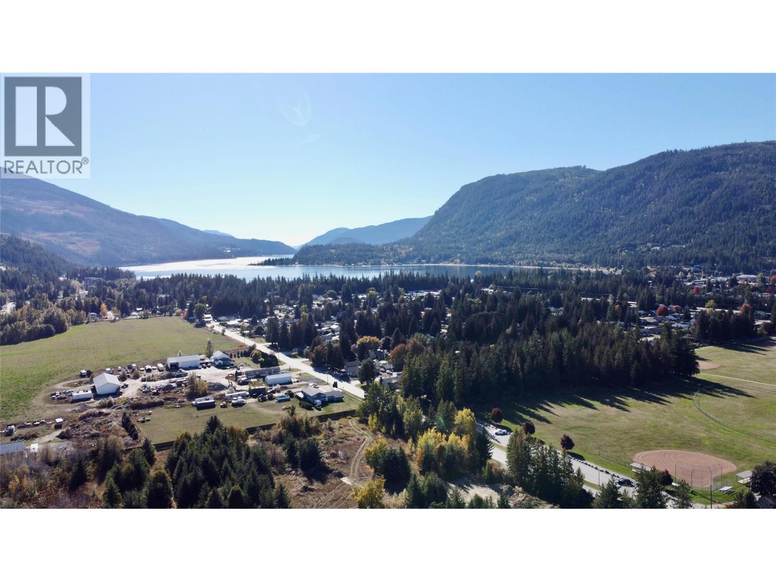 731 Parksville Street, Sicamous, British Columbia  V0E 2V0 - Photo 69 - 10365688