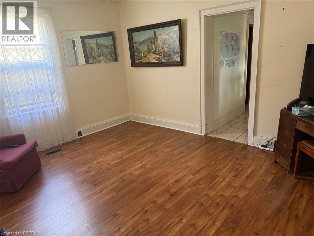 49 West River Street, Paris, Ontario  N3L 2V2 - Photo 9 - 40772672