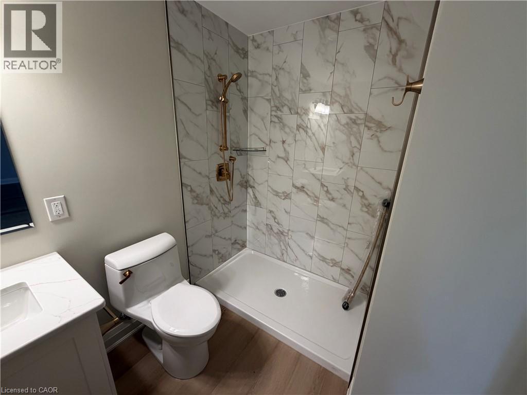 26 Szollosy Circle, Hamilton, Ontario  L9B 1T8 - Photo 8 - 40768301