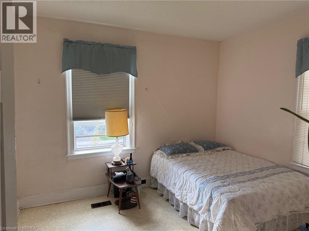 49 West River Street, Paris, Ontario  N3L 2V2 - Photo 3 - 40772672