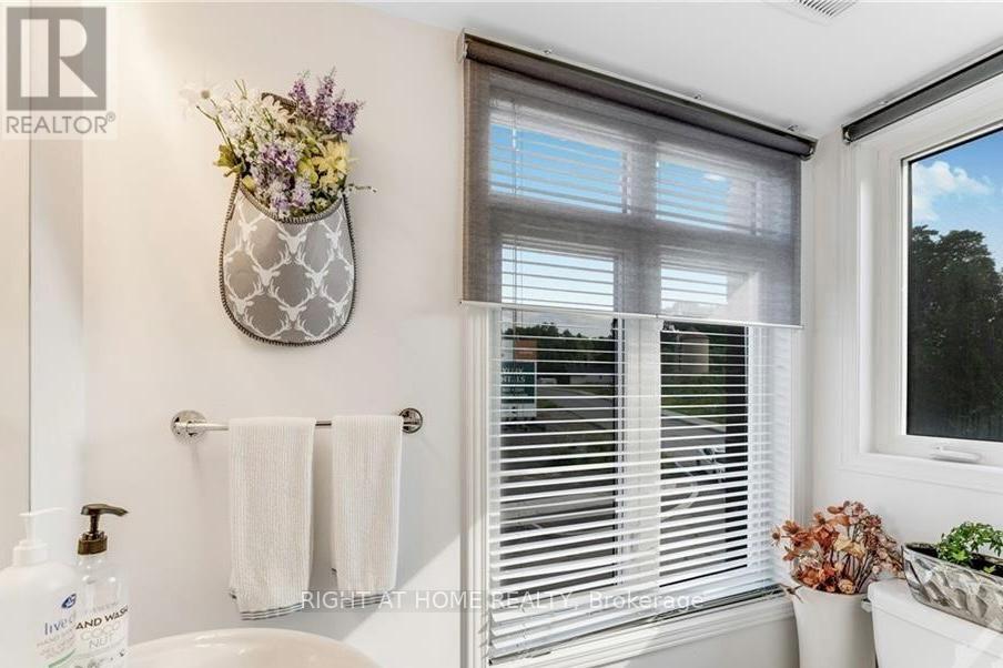 558 Recolte Private, Ottawa, Ontario  K1E 0B4 - Photo 10 - X12731386