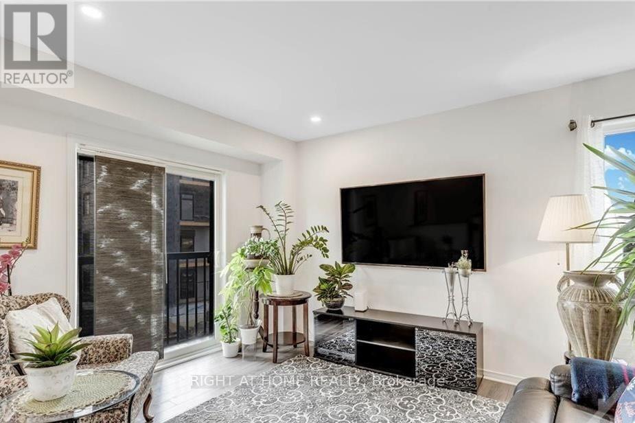 558 Recolte Private, Ottawa, Ontario  K1E 0B4 - Photo 3 - X12731386