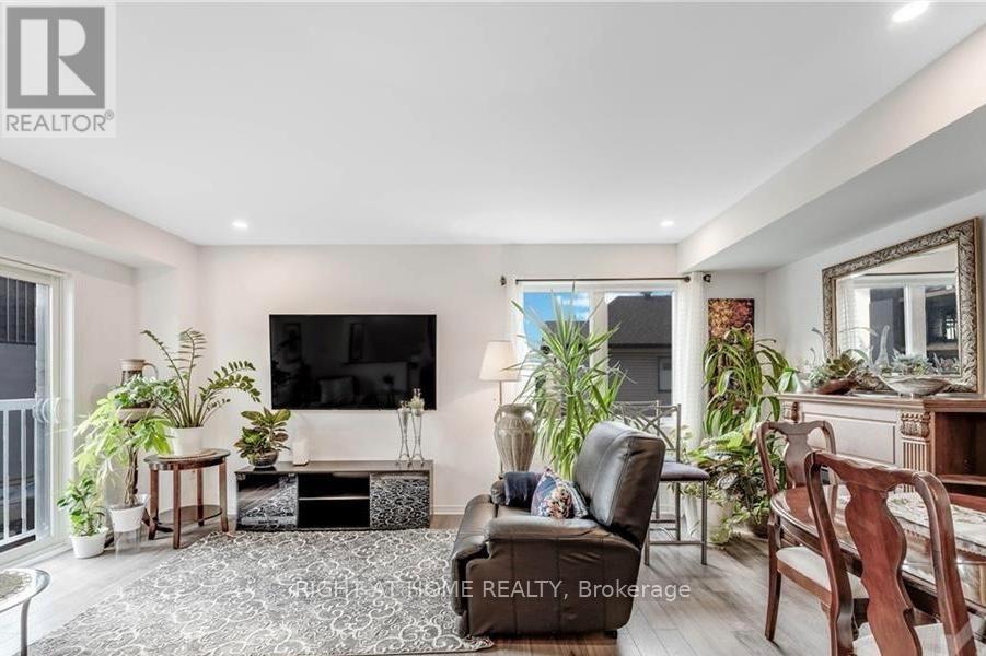 558 Recolte Private, Ottawa, Ontario  K1E 0B4 - Photo 4 - X12731386