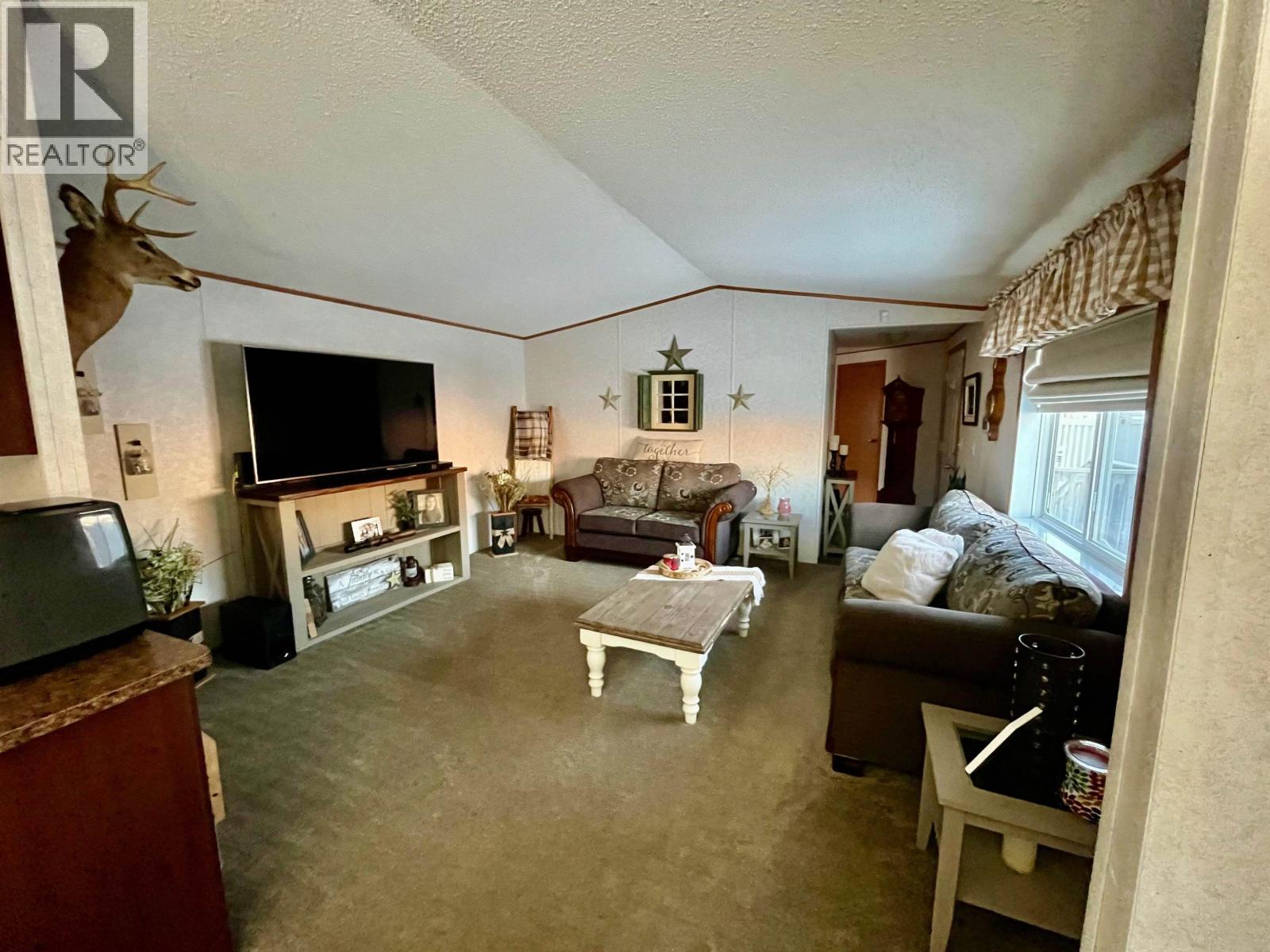 8112 85a Avenue, Fort St. John, British Columbia  V1J 0H7 - Photo 6 - R3083426