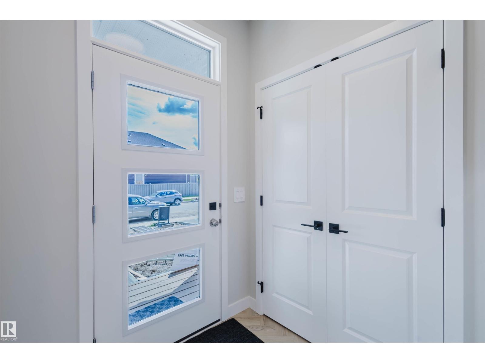 2116 Crossbill Ln Nw, Edmonton, Alberta  T6W 4V8 - Photo 3 - E4471146