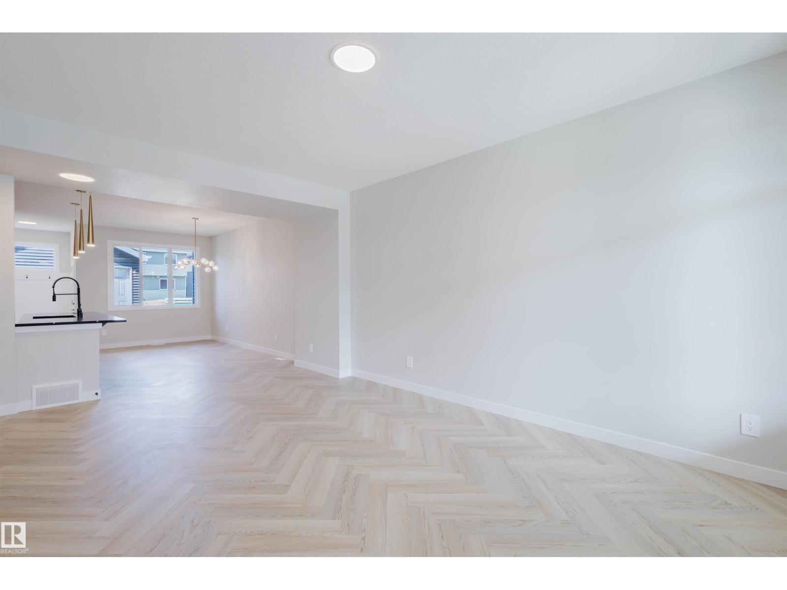 2116 Crossbill Ln Nw, Edmonton, Alberta  T6W 4V8 - Photo 5 - E4471146