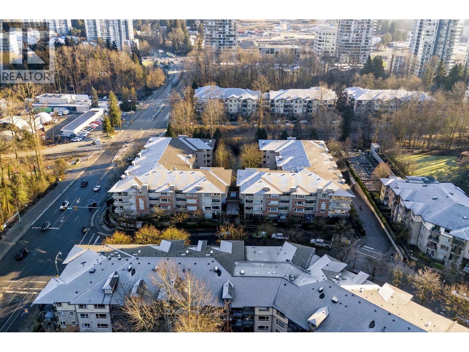 429 801 Klahanie Drive, Port Moody, British Columbia  V3H 5K4 - Photo 28 - R3083258