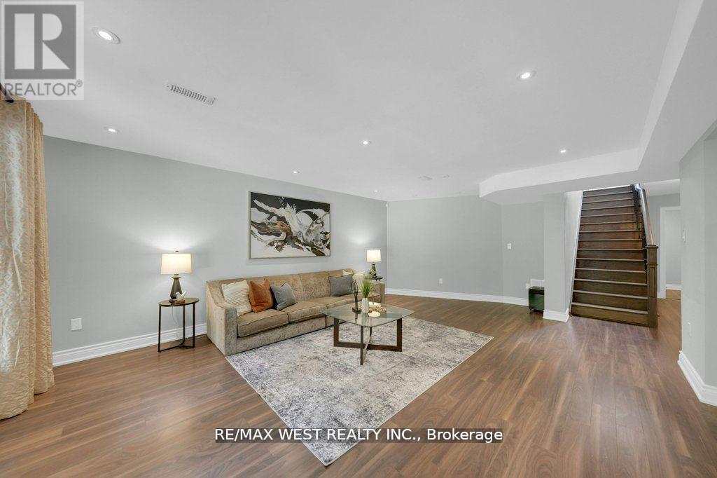 151 Brahms Avenue, Toronto, Ontario  M2H 1H9 - Photo 36 - C12729218