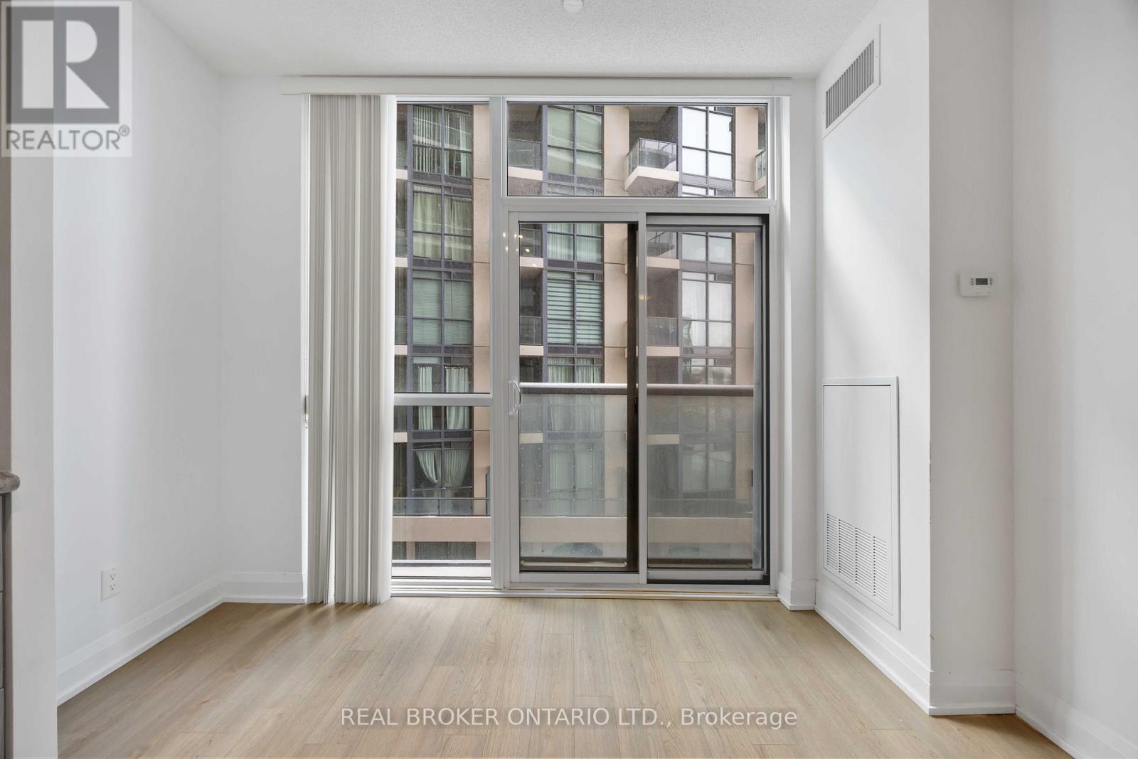 302 - 56 Annie Craig Drive, Toronto, Ontario  M8V 0C5 - Photo 10 - W12481881