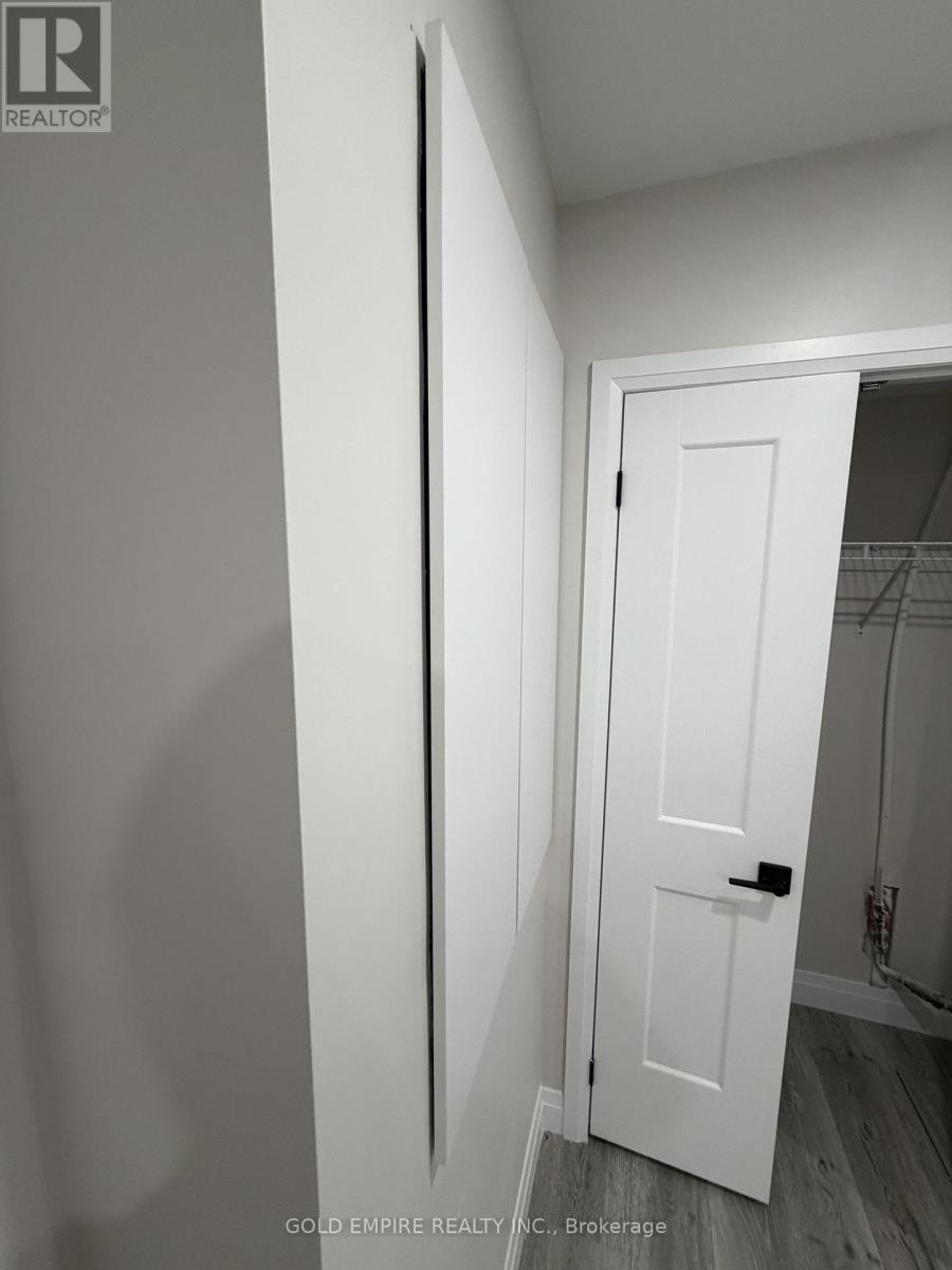 Lower - 1894 Trailsway Drive, London South, Ontario  N6K 0K7 - Photo 4 - X12731424