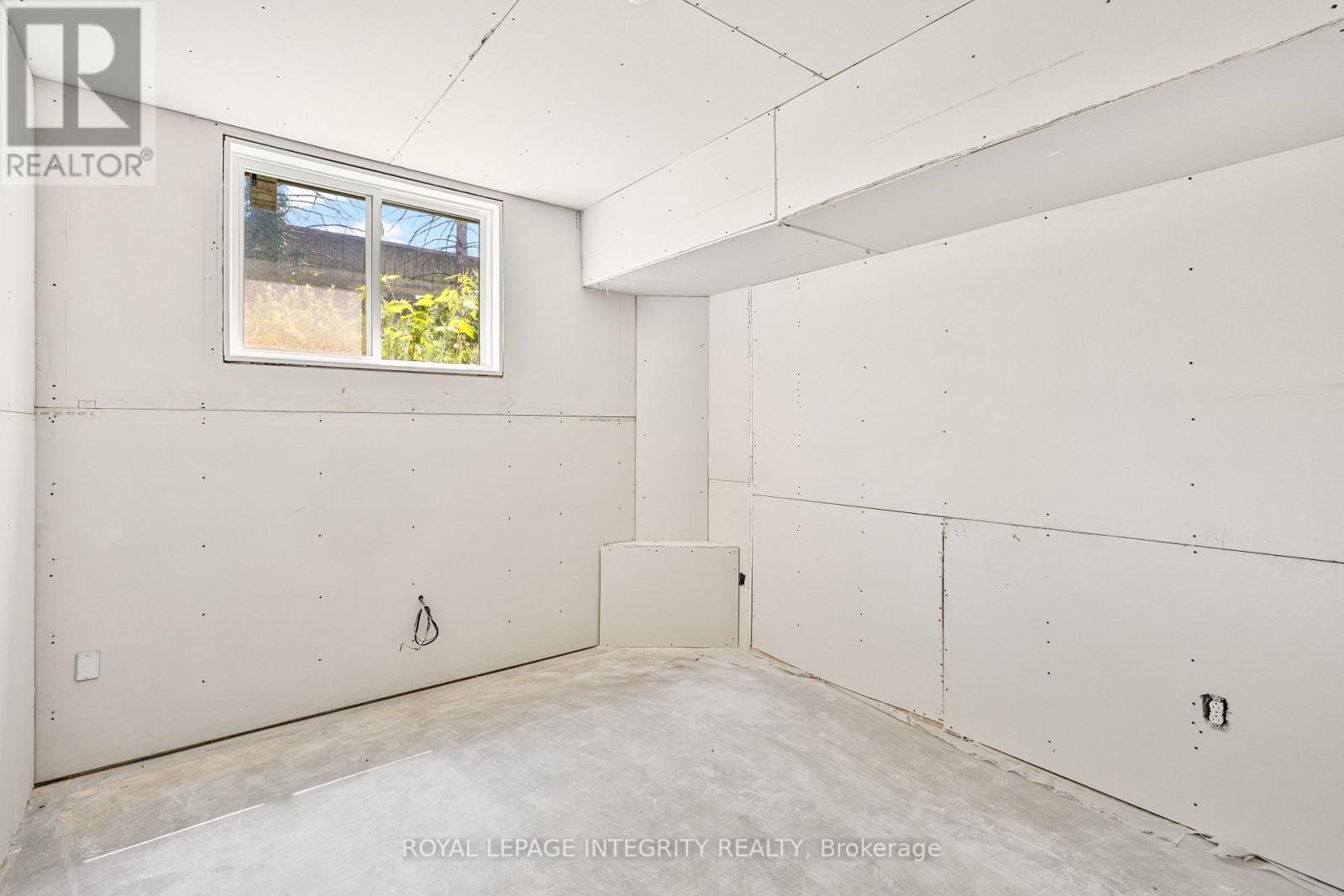 266 Currell Avenue, Ottawa, Ontario  K1Z 7J6 - Photo 36 - X12731430