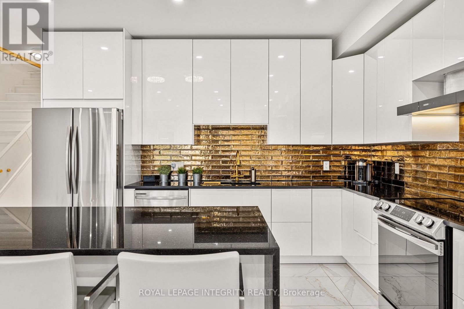 266 Currell Avenue, Ottawa, Ontario  K1Z 7J6 - Photo 9 - X12731430