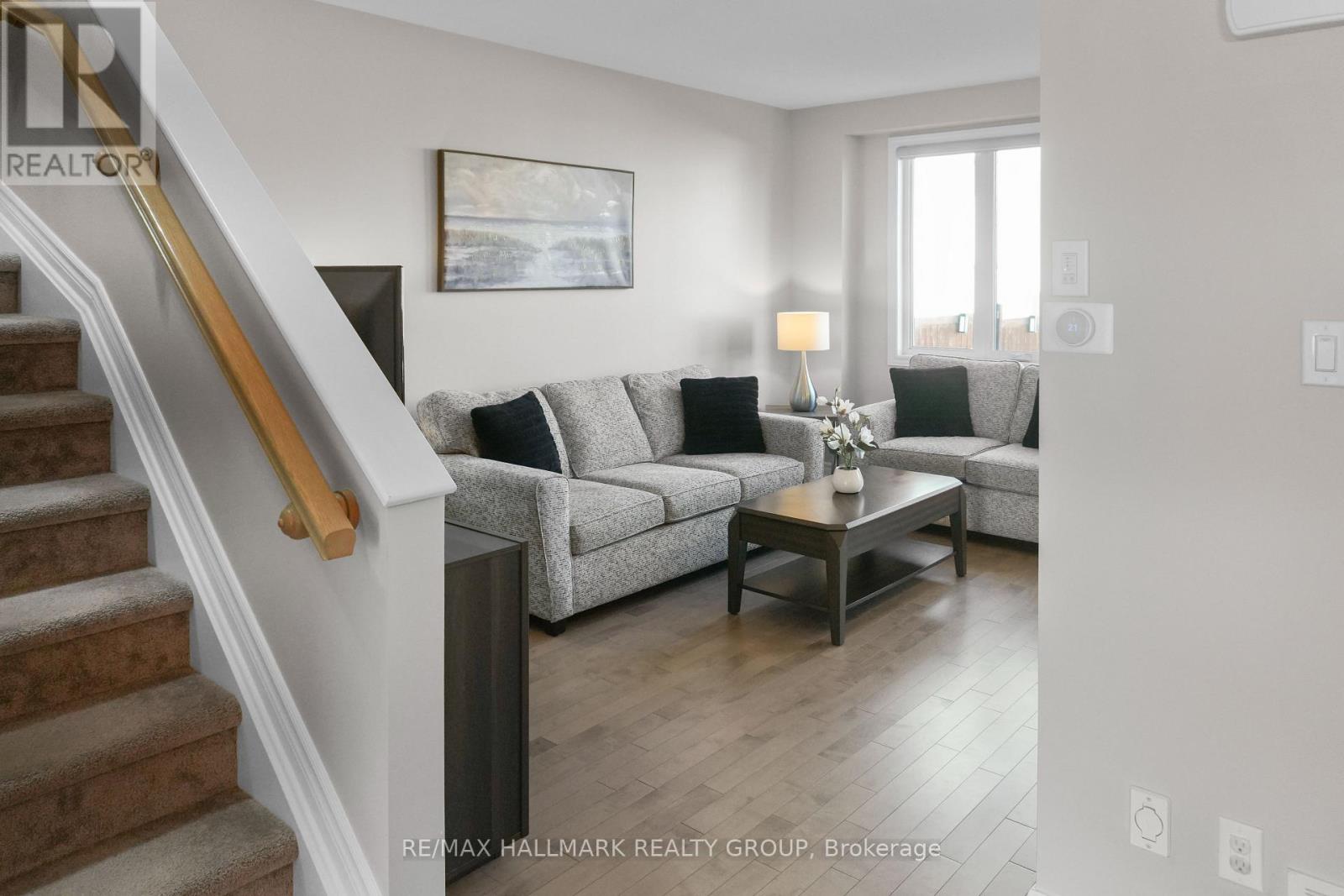 2534 River Mist Road, Ottawa, Ontario  K2C 3H2 - Photo 5 - X12731442