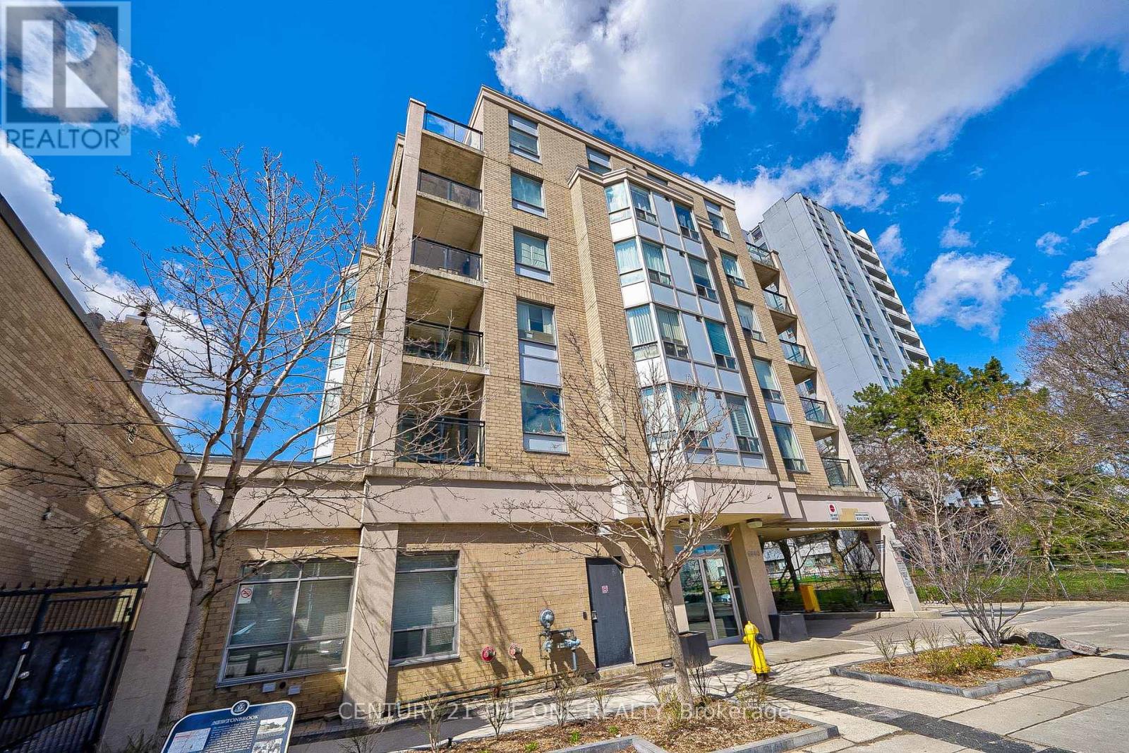 215 - 5940 Yonge Street, Toronto, Ontario  M2M 3V9 - Photo 2 - C12731434