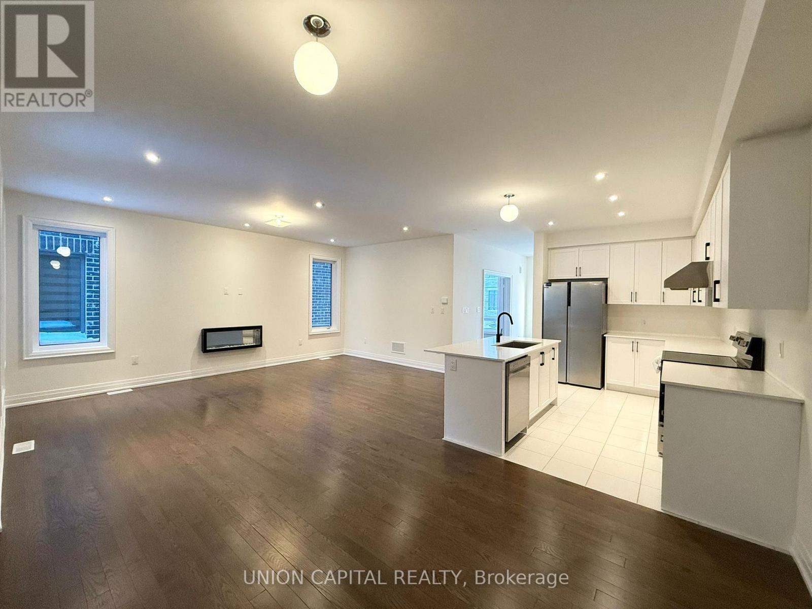 40 Mindanao Avenue, Markham, Ontario  L6C 3T5 - Photo 12 - N12731404