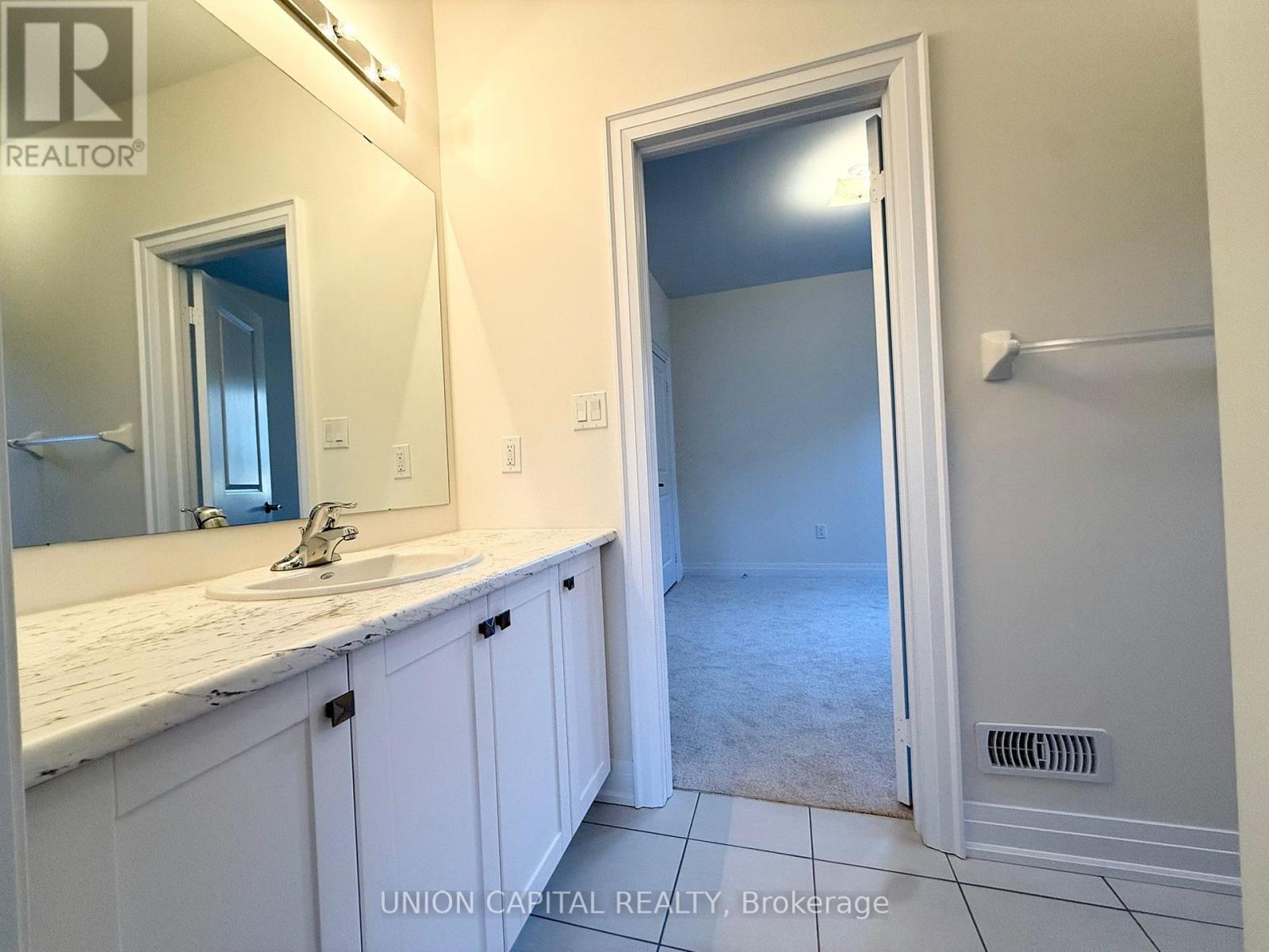 40 Mindanao Avenue, Markham, Ontario  L6C 3T5 - Photo 32 - N12731404