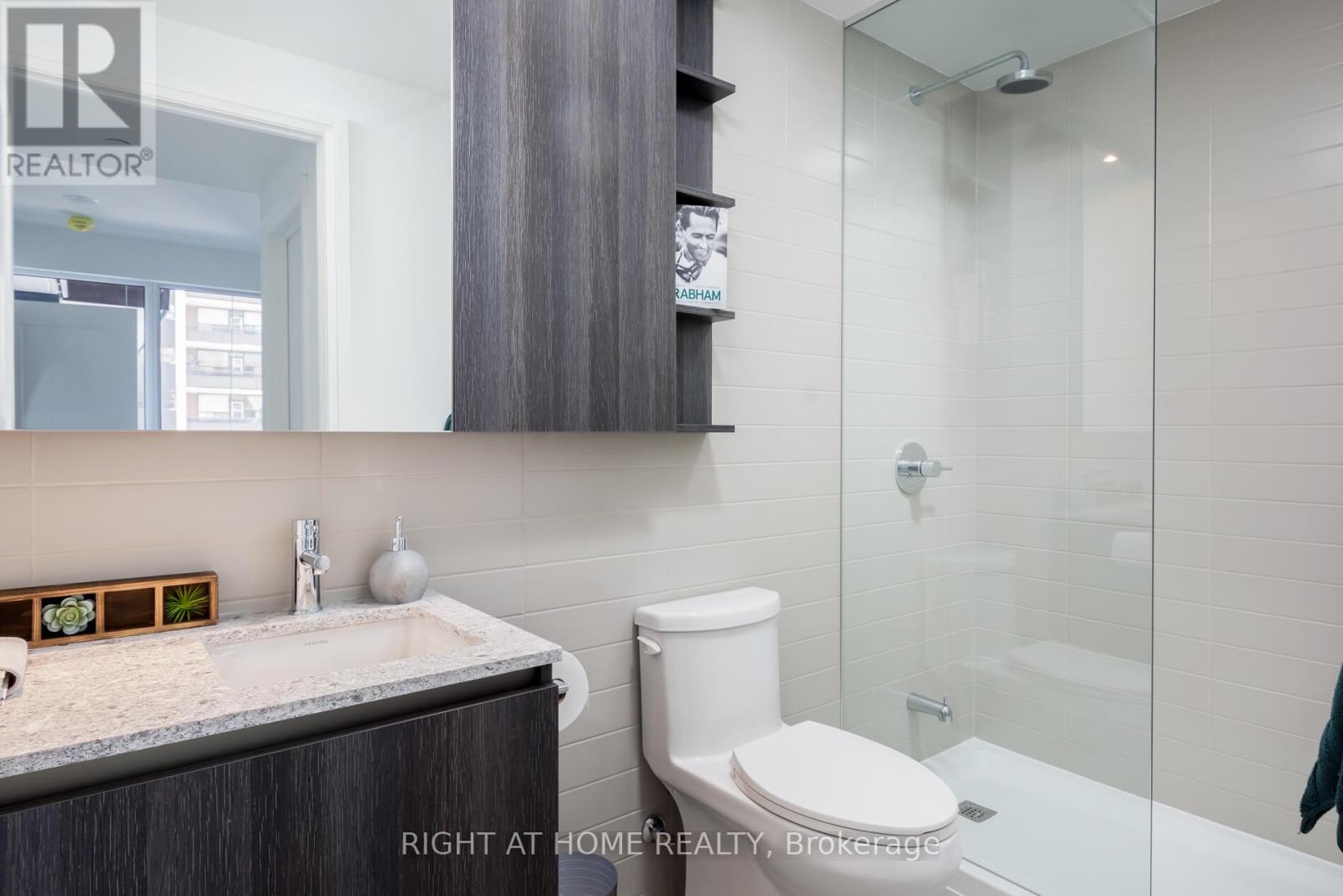 1201 - 21 Park Street E, Mississauga, Ontario  L5G 1L7 - Photo 16 - W12731400