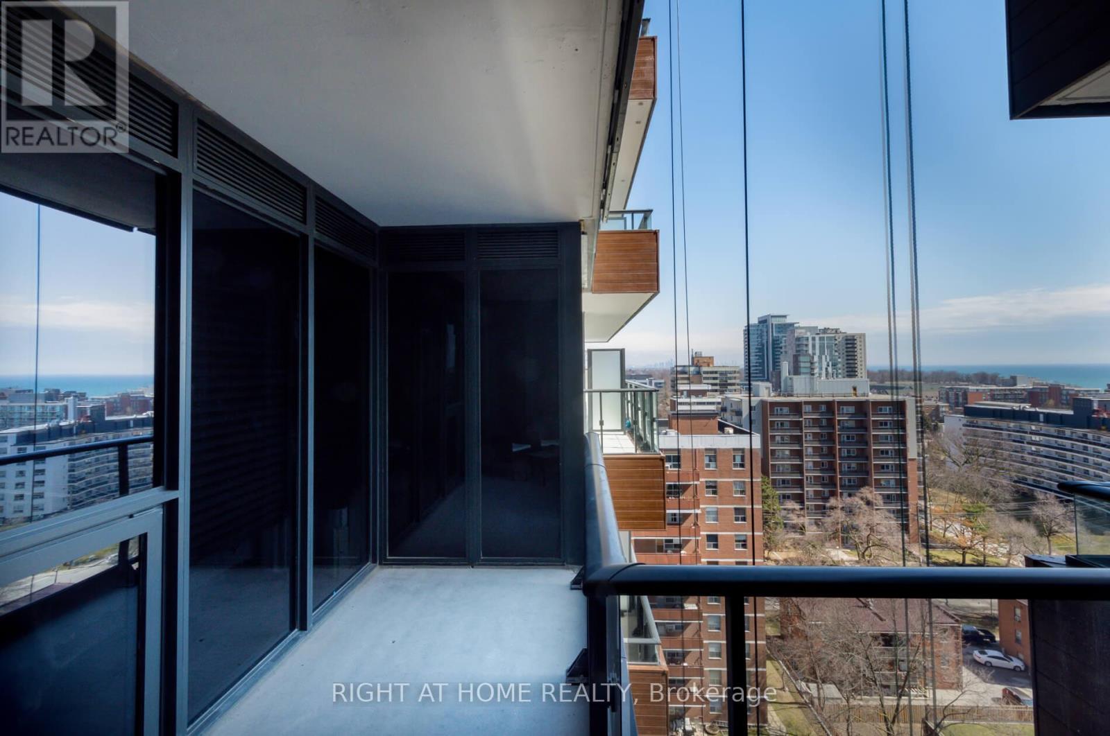 1201 - 21 Park Street E, Mississauga, Ontario  L5G 1L7 - Photo 23 - W12731400