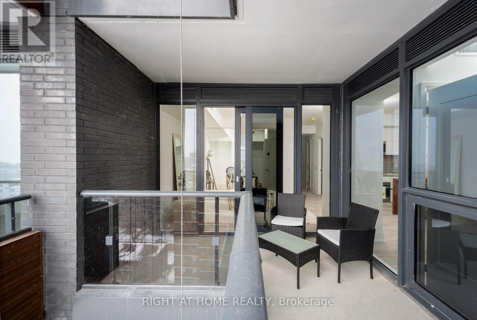 1201 - 21 Park Street E, Mississauga, Ontario  L5G 1L7 - Photo 25 - W12731400