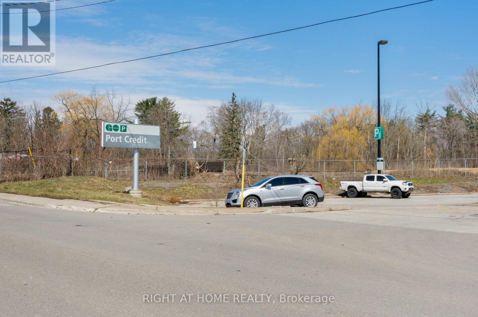 1201 - 21 Park Street E, Mississauga, Ontario  L5G 1L7 - Photo 32 - W12731400