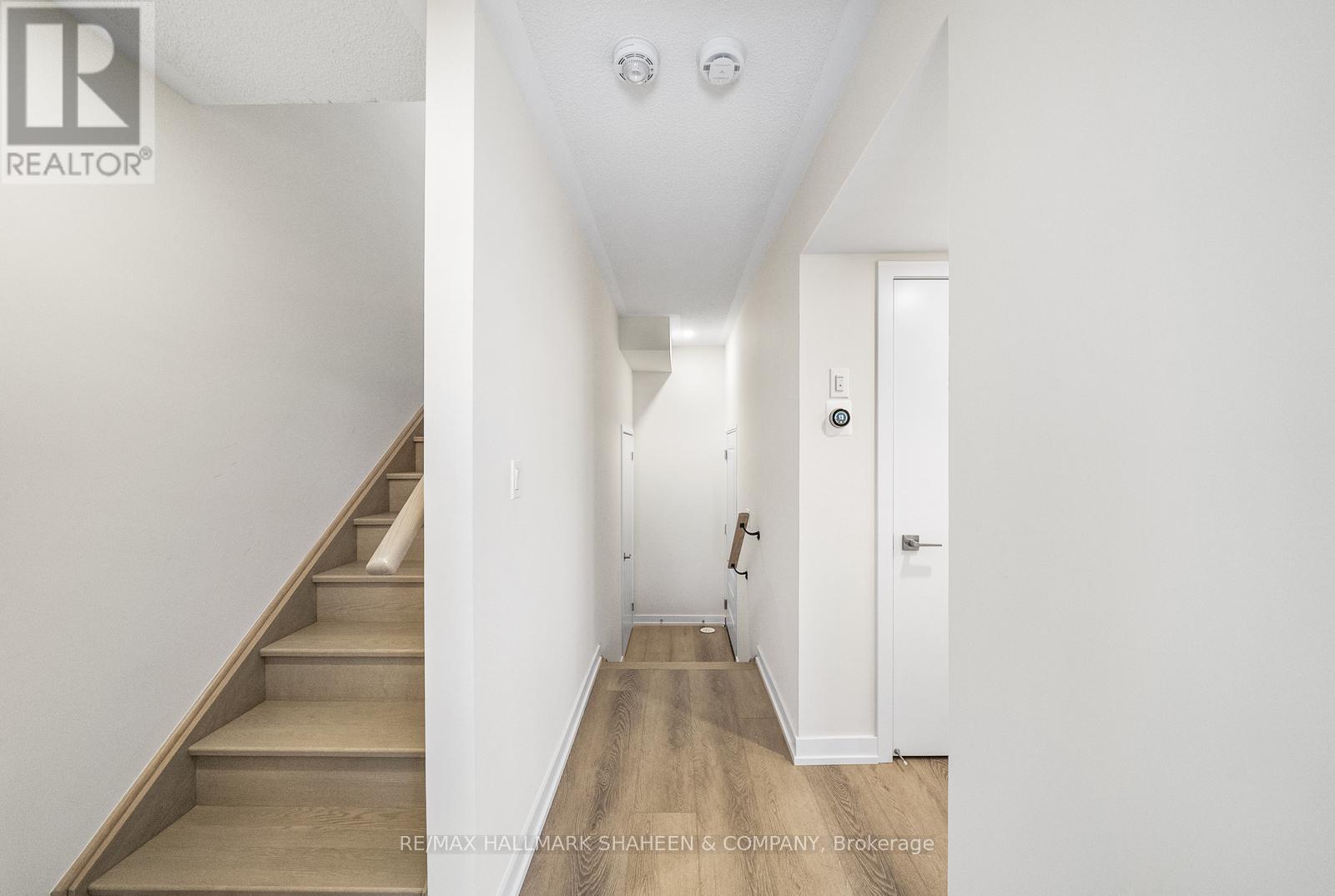 1354 Kaniv Street, Oakville, Ontario  L6M 5R3 - Photo 37 - W12731422