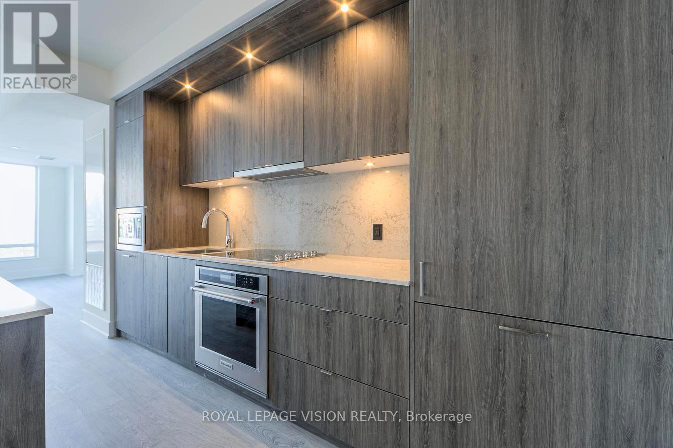 520 - 259 THE KINGSWAY, Toronto, Ontario